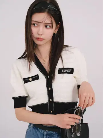 릴리 브라운 x MART QUANT 반팔 니트 화이트/블랙