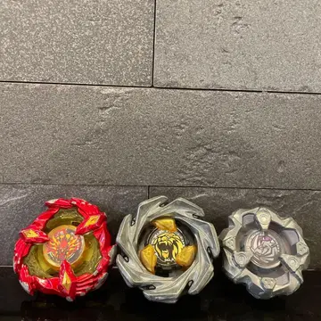 베이블레이드 세트 빨간색 블랙 보라색