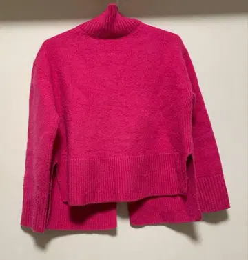 유나이티드 애로우즈 울 핑크 터틀넥 스웨터 긴팔