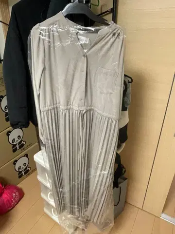 밀크티 마터니티 플리츠 원피스