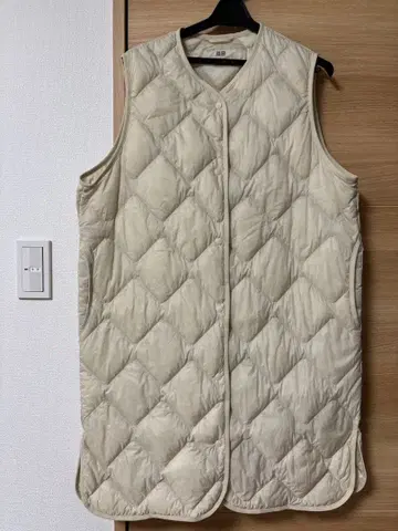 UNIQLO 울트라 라이트 다운 L 사이즈 다운 베스트