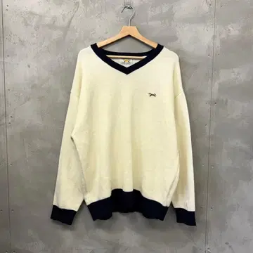 더 폭스 컬렉션 아크릴 스웨터 페니스