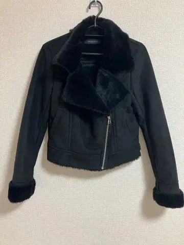 SPIRAL GIRL 블랙 인조 모피 자켓 S 사이즈