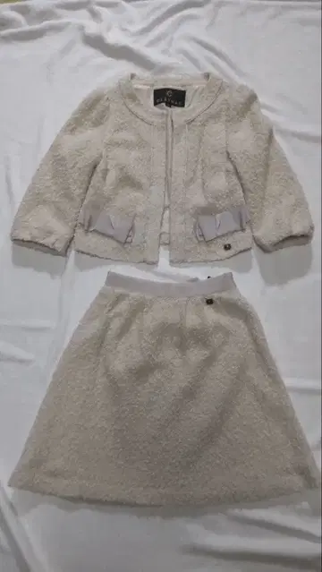 CLATHAS 아이보리 셋업 38 클레이사스 그레이 화이트