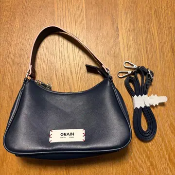 GRAIN 네이비 핸드백 스트랩 없음