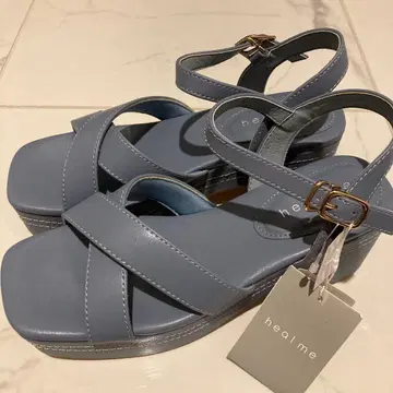 택 포함 새상품* heal me 탁한 블루 통굽 샌들 L 사이즈