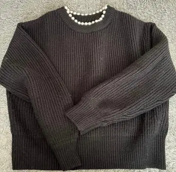 그레디 브릴리언트 펄 장식 니트