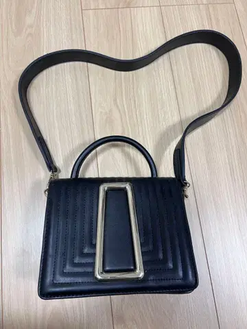 ZARA 숄더백