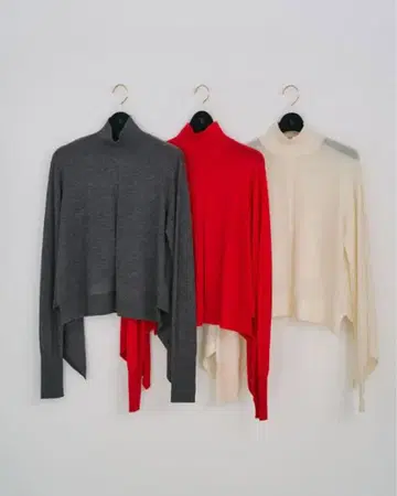 캐시미어 백 프릴 풀오버 TOMORROWLAND .B