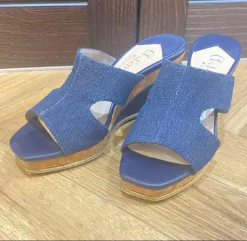 DIANA의 웨지솔 샌들