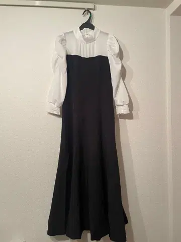 MISCH MASCH*화이트 블랙 하이넥 롱 원피스