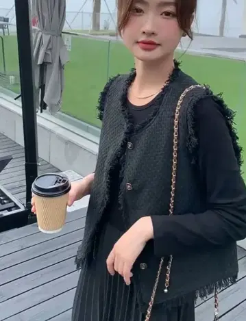 컷오프 베스트 x 플리츠 스커트 원피스