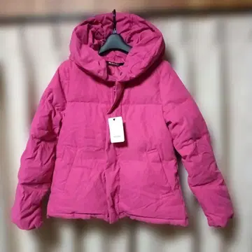 립스타 후드 부착 숏 기장 다운 자켓