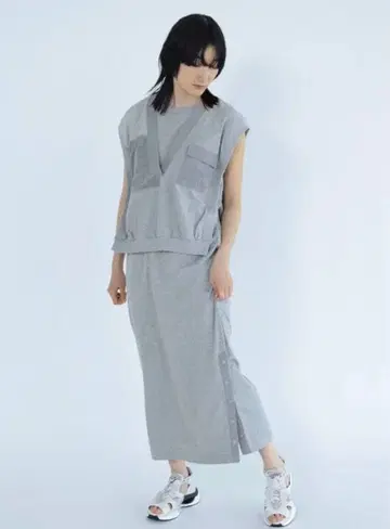 [택 포함 새상품] LASUD V넥 베스트 레이어드 원피스 (그레이)