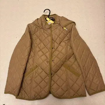 BEAMS HEART 퀼팅 후드 베이지 M 사이즈