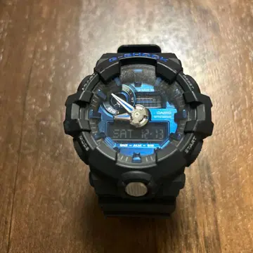 G-SHOCK GA-710 블랙 x 블루