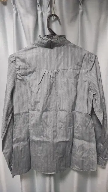 [ 새상품 ] 엑시즈팜 axes femme 타이 블라우스 색스 블루 M