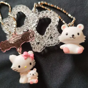 초레어 산리오  키티 슈가 반짝반짝 리본 키링