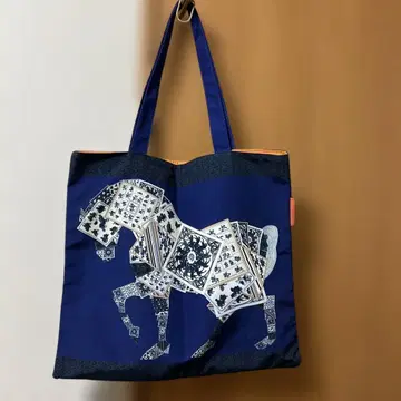 말 프린트 네이비 토트백