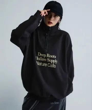 새상품 [ Les Fleurs ] 로고 하프 ZIP 맨투맨