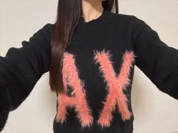 Armani Exchange 복슬복슬 니트 스웨터