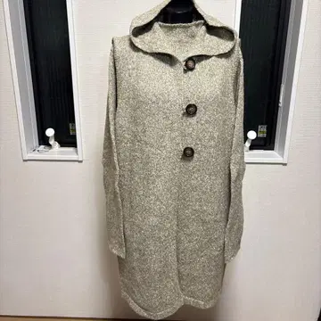 새상품급 오카다 카와이 하이넥 스웨터와 니트 베스트 세트 L사이즈