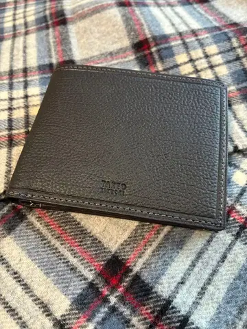 새상품급 TAKEO KIKUCHI 접이식 지갑 블랙