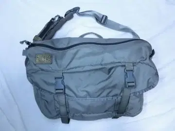 USA제 MYSTERY RANCH 아웃사이더 메신저 백