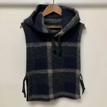 [배송비 포함] 후드 부착 네이비 계열 체크 베스트