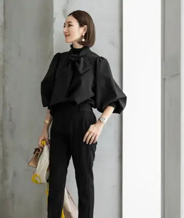 ur's 보타이 블라우스