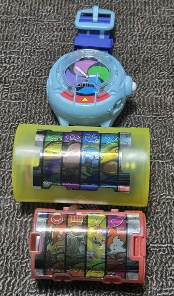 DX 요괴워치 U 프로토타입 메달, 케이스 포함