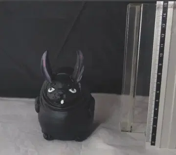 토토로?와 같은 토끼?쥐? 피규어