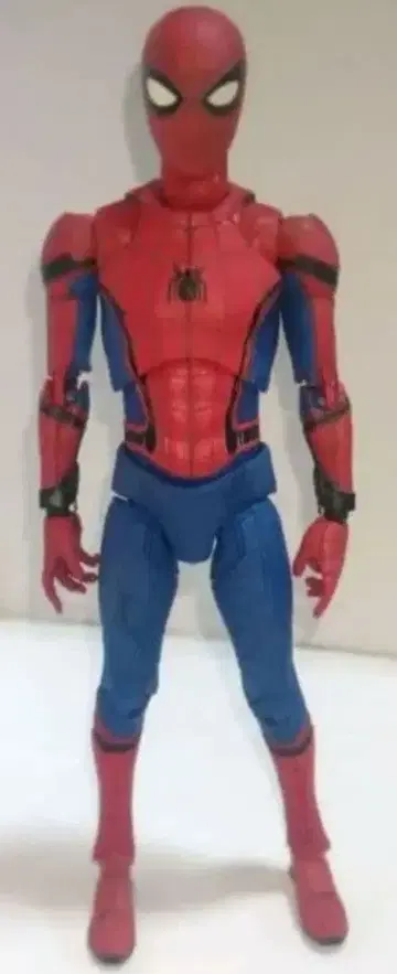 메디콤 토이 MAFEX 스파이더맨 홈커밍 시빌 워