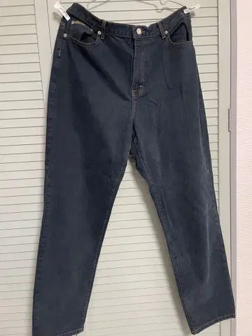 Calvin Klein Jeans 다크 그레이 스트레이트 데님