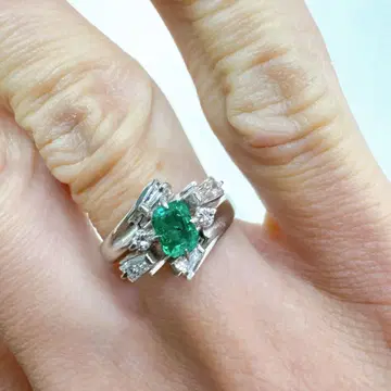 중고 플라티나 에메랄드 0.3ct 다이아몬드 반지 11.5호