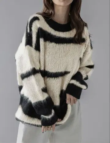 라지엠 애니멀 무늬 니트 제브라 화이트