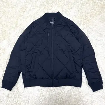 별주 극미품 유니클로 화이트 마운티니어링 하이브리드 다운 XL