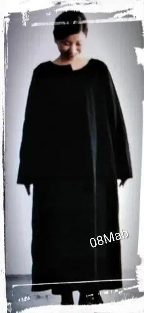 08Mab 디자인 넥 원피스 black 새상품