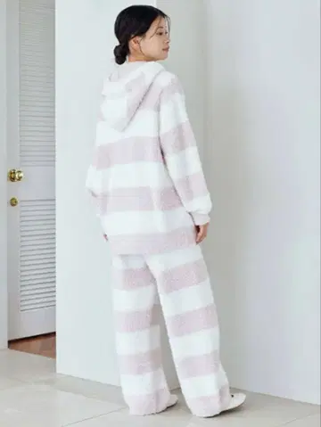 택 포함 새상품 젤라또피케 상하의