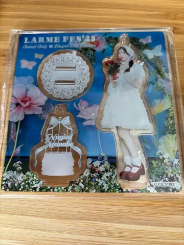 LARME CUTIE STREET 마나베 나기사 아크릴 스탠드 큐스토