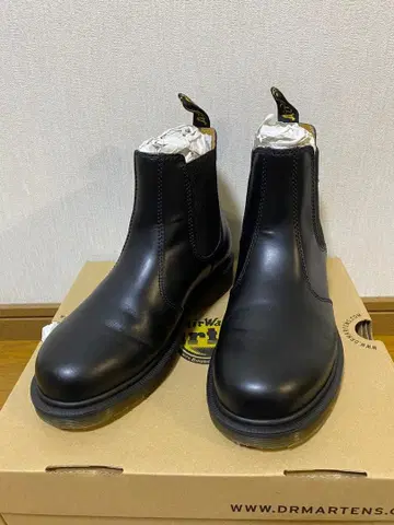 닥터마틴 2976 첼시 사이드 고어 UK4