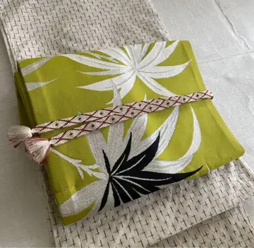 [ 황록색 나고야 오비 ]