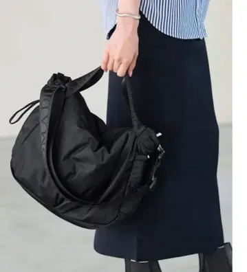 NOMADIS FRAMeWORK BASQUE BOY 숄더백 블랙