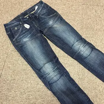 G-STAR RAW 5620 헤리티지 엠브로 테이퍼드 3D 데님 팬츠