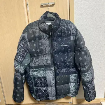 thisisneverthat 반다나 패턴 다운 자켓