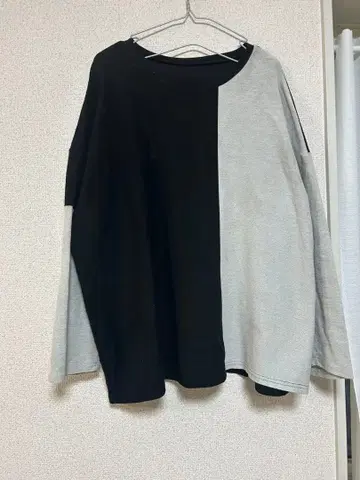 안티카 바이컬러 롱슬리브 티셔츠