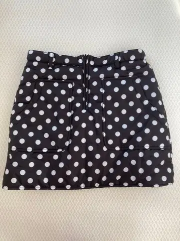 키스온더그린 도트 무늬 리버서블 충전솜 스커트