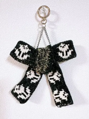 loveitoncemore 리본 참