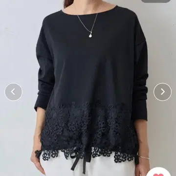 비어즐리 밑단 레이스 티셔츠