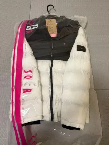 TOMMY 타미힐피거 다운 자켓 S 사이즈 화이트 블랙
